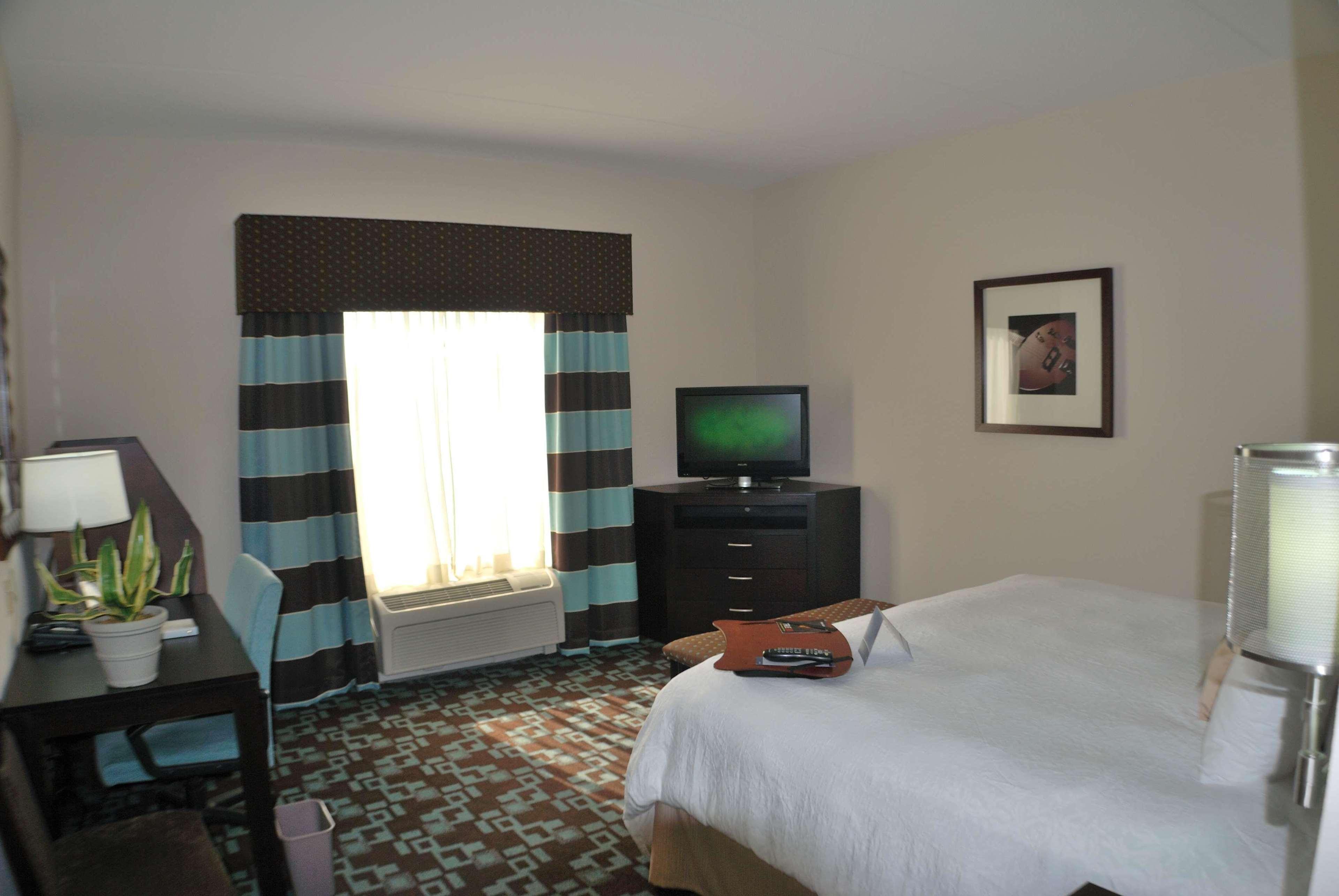 Hampton Inn & Suites Nashville At Opryland Rum bild