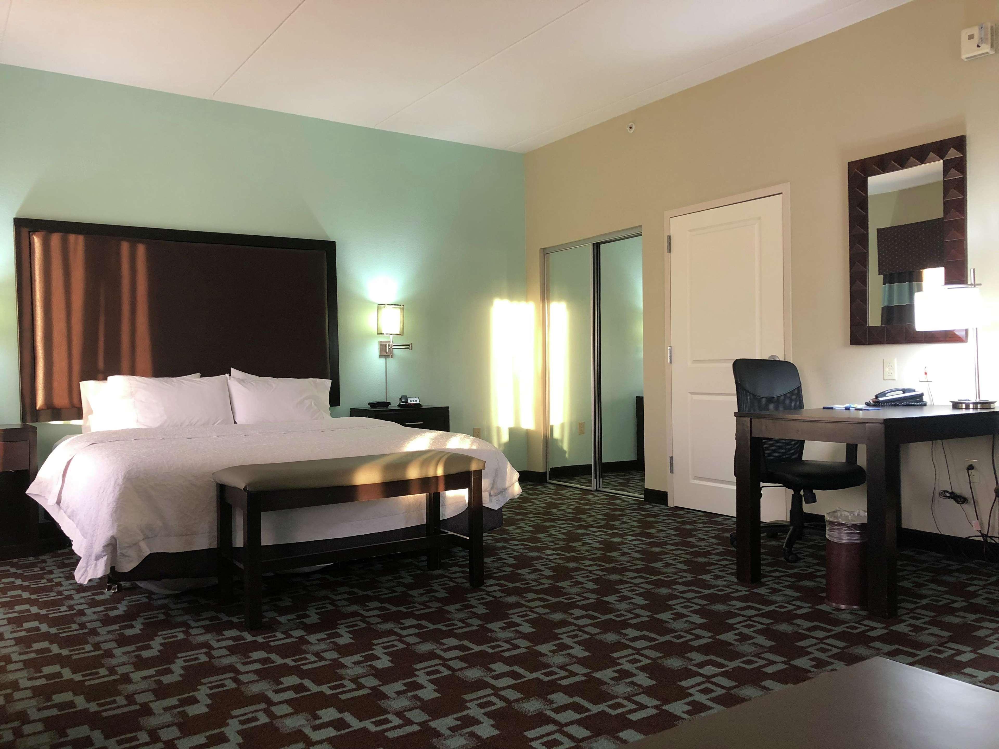 Hampton Inn & Suites Nashville At Opryland Exteriör bild