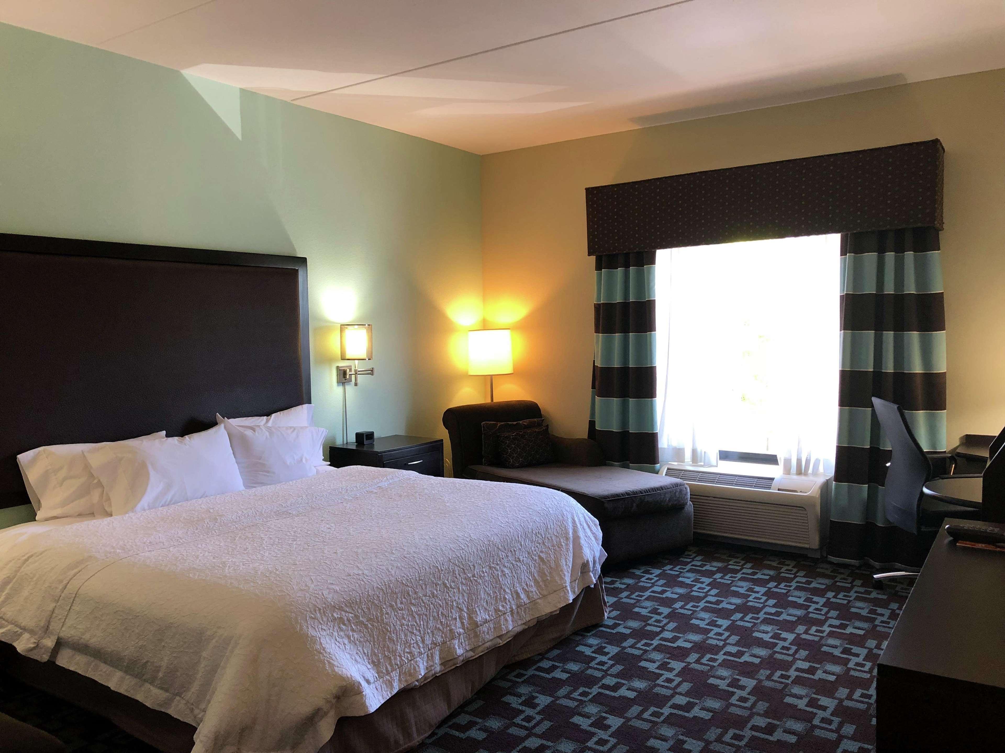 Hampton Inn & Suites Nashville At Opryland Exteriör bild